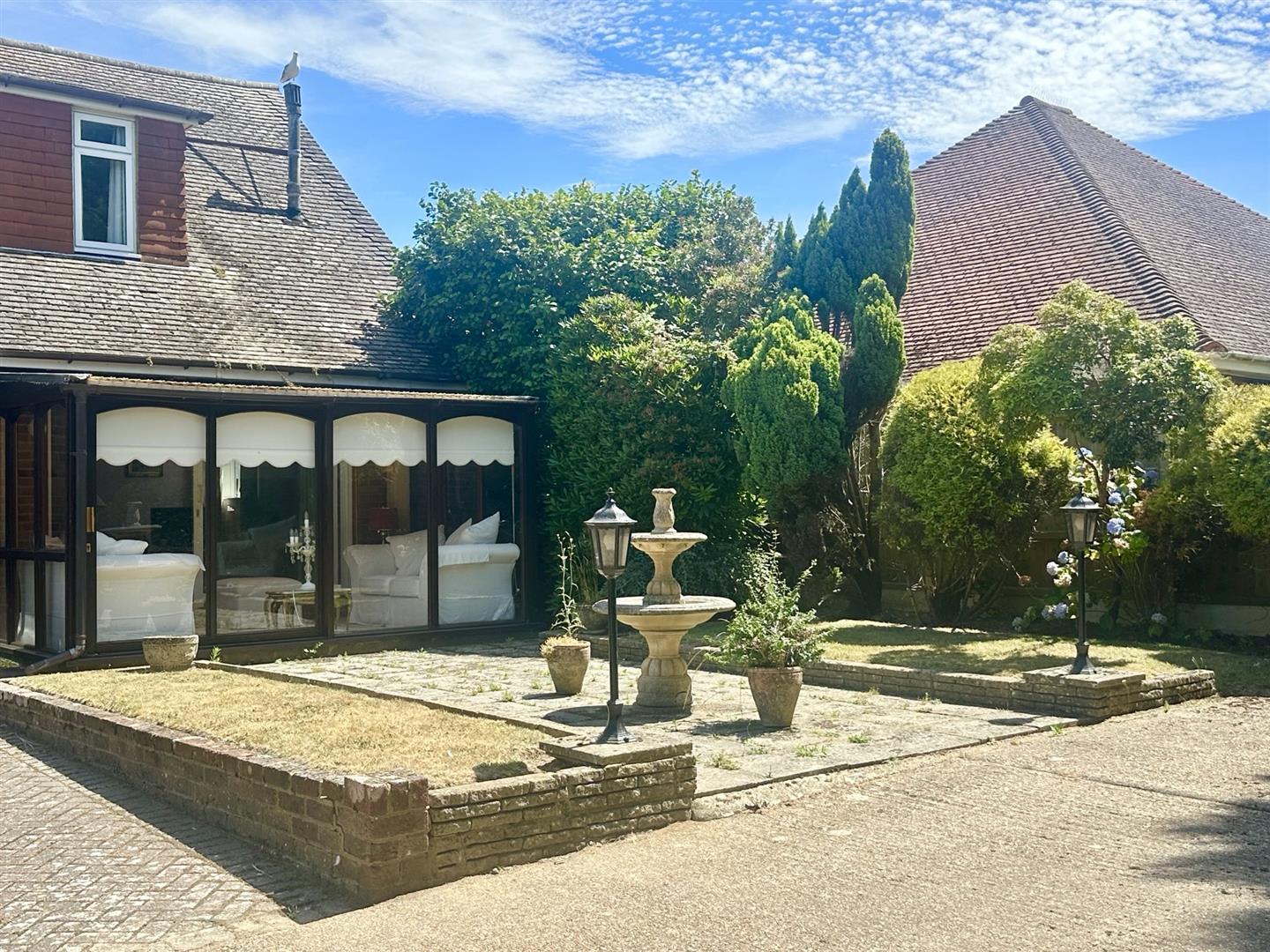 Ellerslie Lane, Bexhill-On-Sea